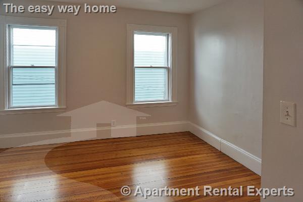 40 Calvin St, Unit #2 in Somerville, MA - Building Photo - Building Photo