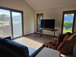 1119 Kennedy St in Ames, IA - Building Photo - Building Photo