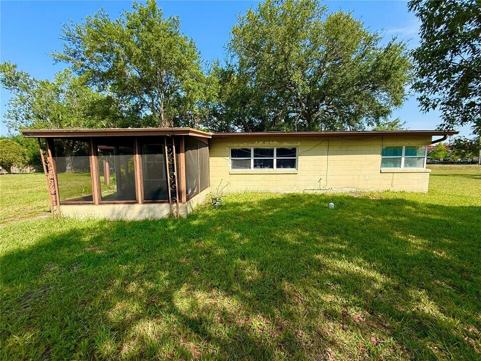 2005 W Orange Blvd in Kissimmee, FL - Building Photo