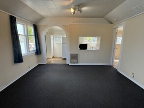 106 Parkhill St in Cashmere, WA - Building Photo - Building Photo