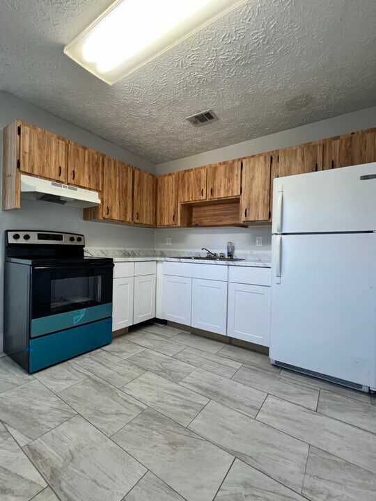 2134 Sibley Ave in Fort Pierce, FL - Foto de edificio