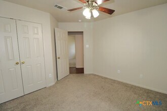 2301 Eppinette Dr in Killeen, TX - Building Photo - Building Photo