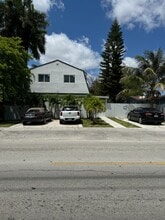 2807 NW 11th St in Miami, FL - Building Photo - Building Photo