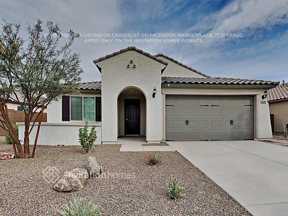 19184 W Harrison St in Buckeye, AZ - Building Photo