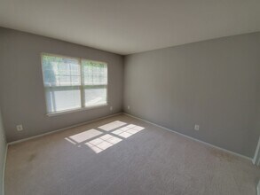 1715 Ascot Way Unit C, Unit C in Reston, VA - Foto de edificio - Building Photo