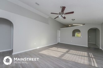 5624 New Cambridge Rd in Orlando, FL - Building Photo - Building Photo