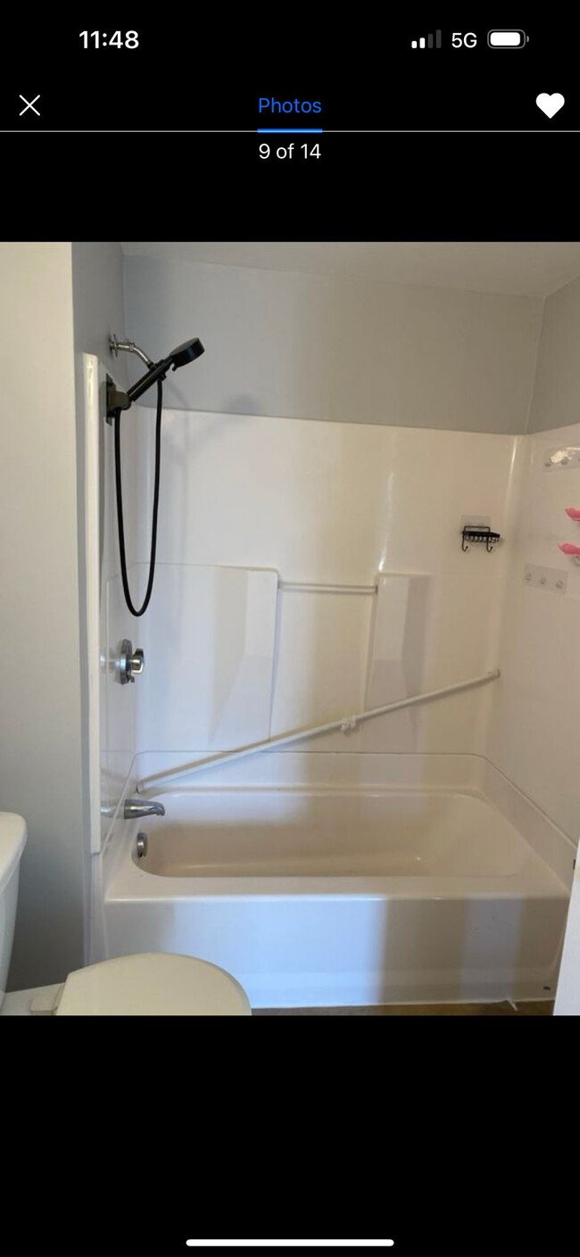 25 Lenox St, Unit 2R in Lawrence, MA - Building Photo - Building Photo