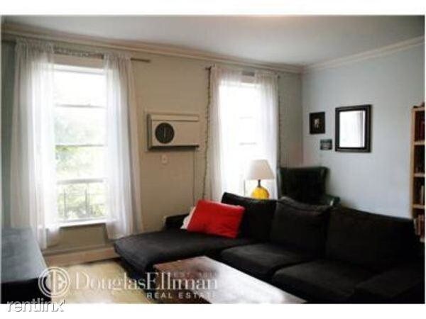 55 Barrow St in New York, NY - Building Photo