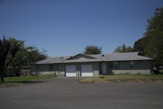 2809 Conser Rd NE in Albany, OR - Building Photo - Building Photo