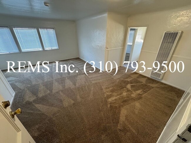 property at 15816 Hawthorne Blvd