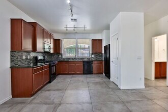 1416 S Terrace Rd in Tempe, AZ - Foto de edificio - Building Photo