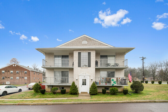 Rolling Green Apartments