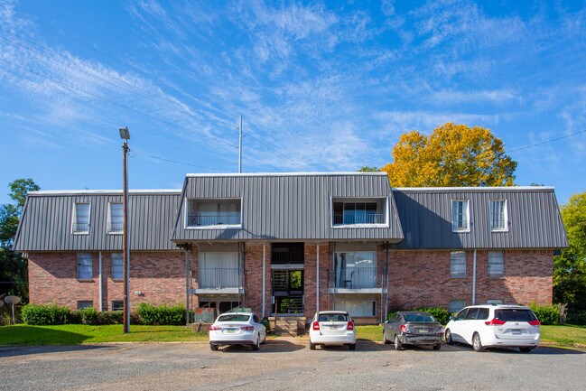 Lifestyle on Lakeshore in Shreveport, LA - Foto de edificio - Building Photo