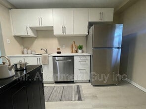 431 Martha St in Burlington, ON - Building Photo - Building Photo