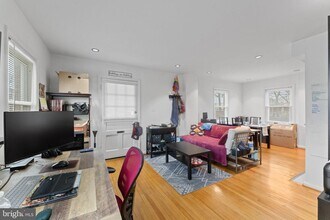 5816 N Kings Hwy in Alexandria, VA - Building Photo - Building Photo