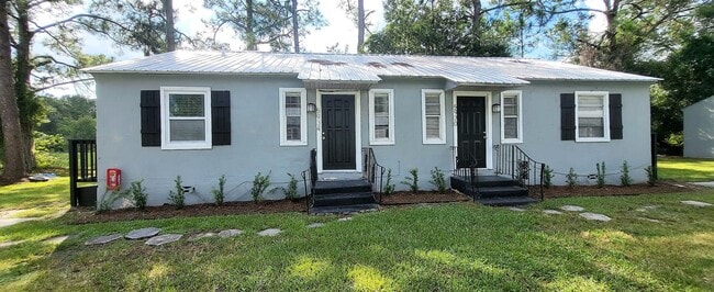 property at 5930 Wilmar Rd W