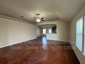 7318 Mistletoe Trail in Granbury, TX - Building Photo - Building Photo