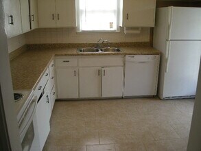 4024 NW 32nd St in Oklahoma City, OK - Building Photo - Building Photo