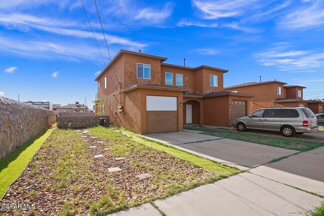 7908 Mt Latona Dr in El Paso, TX - Building Photo - Building Photo