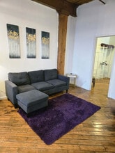 226 Mt Elliott St in Detroit, MI - Building Photo - Building Photo