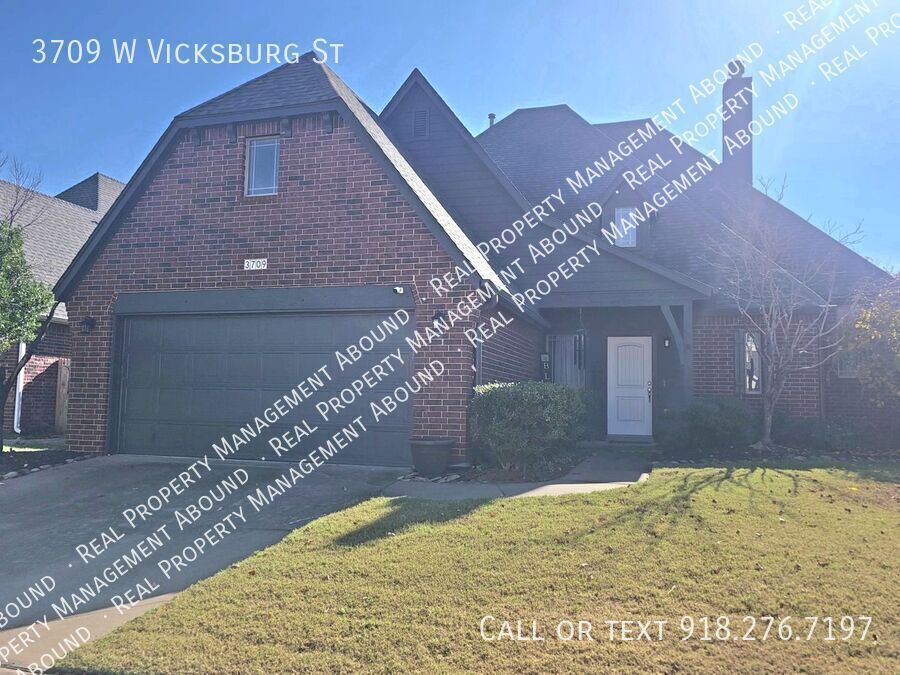3709 W Vicksburg St in Broken Arrow, OK - Building Photo