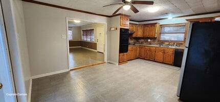 426 Missouri St in New Iberia, LA - Building Photo - Building Photo