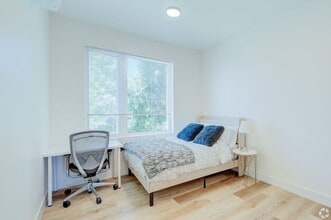 Poets Place Apartment in Berkeley, CA - Foto de edificio - Building Photo