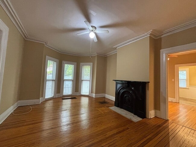 property at 7 Lafayette Pl