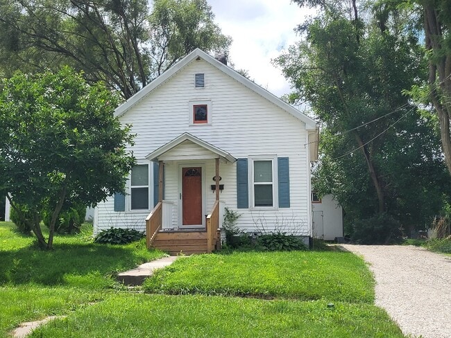 property at 1033 E 6th Ave