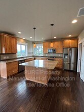 16801 140th Ave E in Puyallup, WA - Building Photo - Building Photo