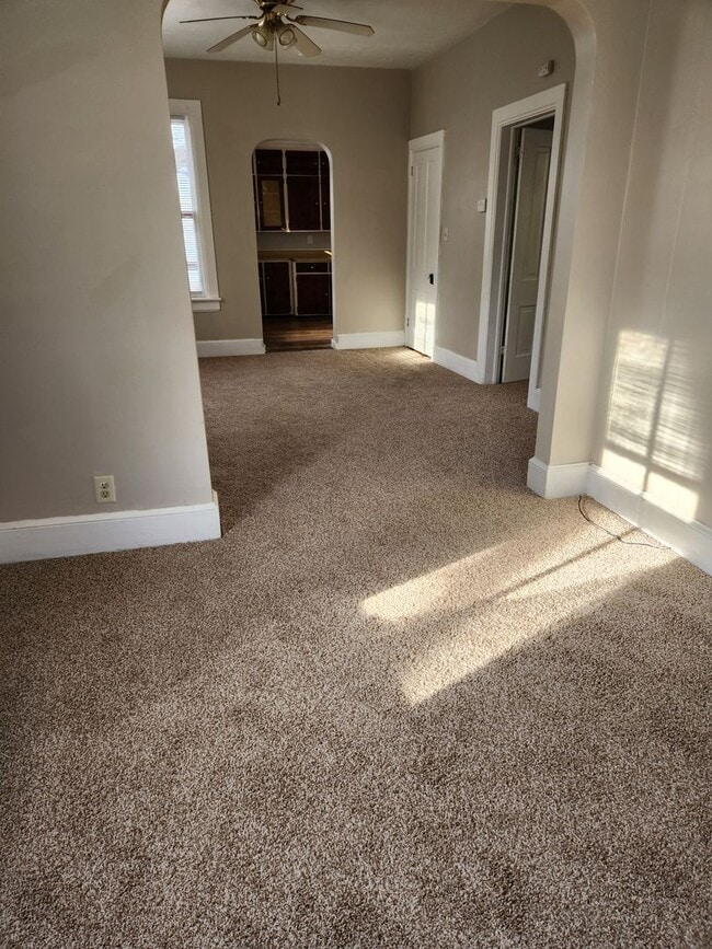 1404 32nd St in Rock Island, IL - Building Photo - Building Photo