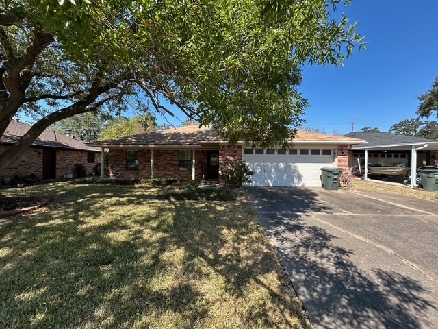 property at 3917 Seminole Ct
