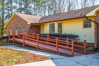4967 Macland Rd in Powder Springs, GA - Building Photo - Building Photo