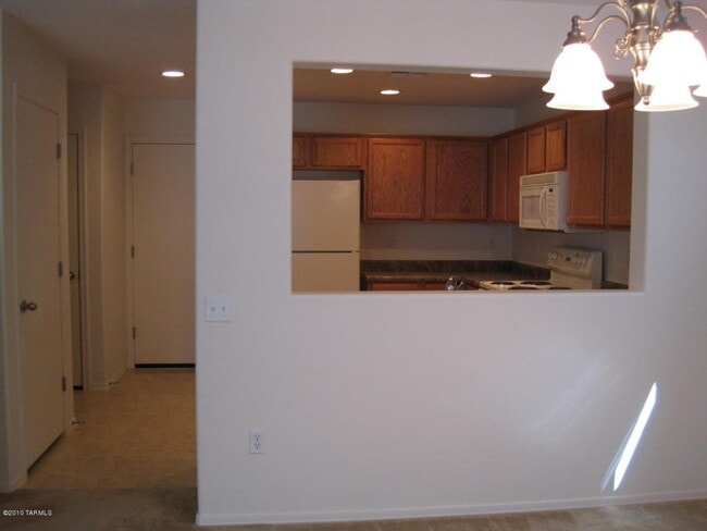 6026 S Cedar Elm Ln in Tucson, AZ - Foto de edificio - Building Photo