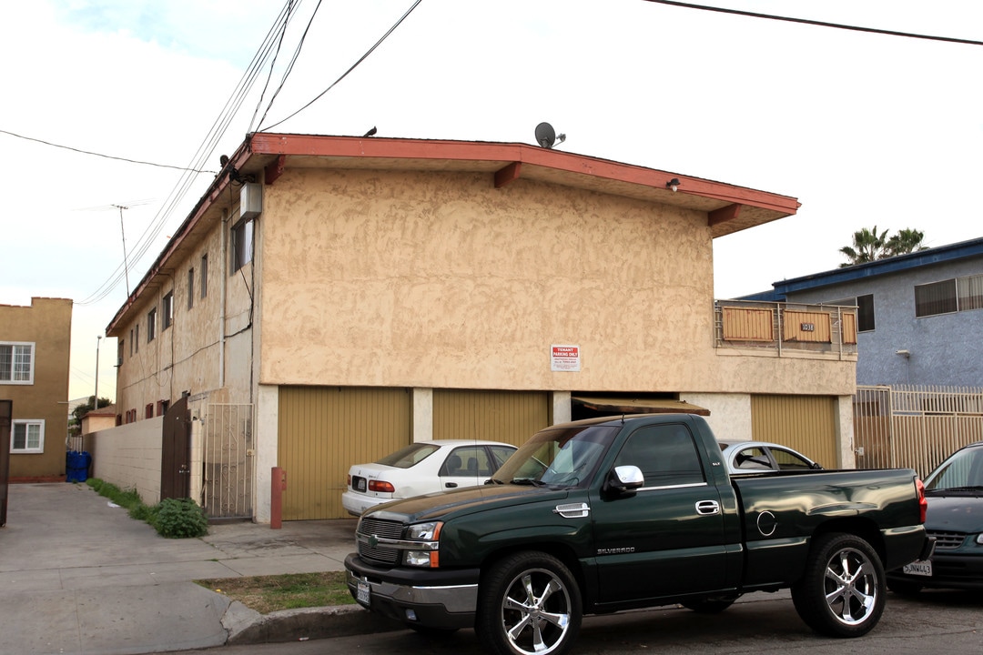 1038 Orange Ave in Long Beach, CA - Building Photo