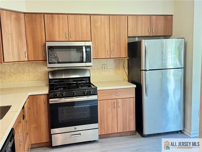 3606 Cricket Cir in Edison, NJ - Building Photo - Building Photo