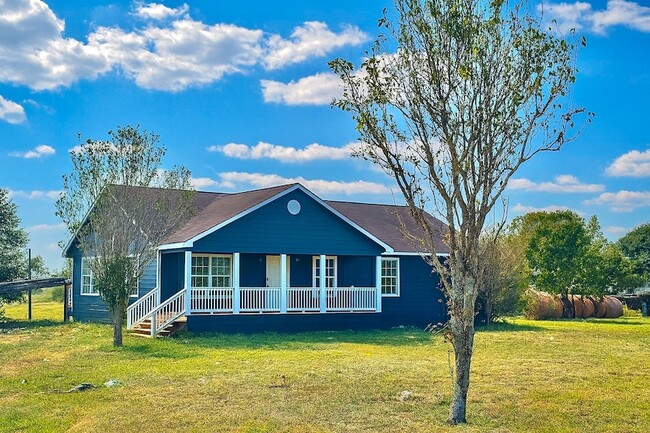 property at 1040 Darst Rd