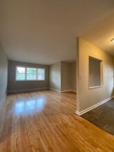 1327 E Colorado St in Milwaukee, WI - Foto de edificio - Building Photo