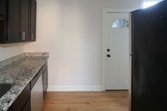 4045 N Ashland in Chicago, IL - Foto de edificio - Building Photo