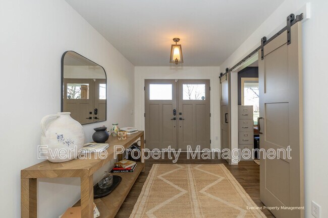 499 W Main St in Carmel, IN - Building Photo - Building Photo