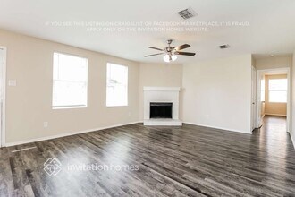 2807 Amber Waves Ln in Lancaster, TX - Building Photo - Building Photo