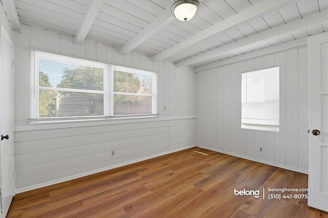 18601 Keswick St, Unit B in Los Angeles, CA - Building Photo - Building Photo