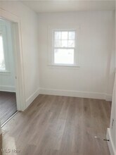 39 Hilton Ave in Youngstown, OH - Foto de edificio - Building Photo