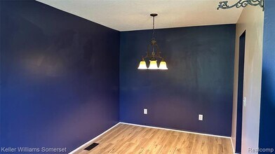 685 E Fox Hills Dr in Bloomfield Hills, MI - Building Photo - Building Photo