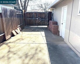 5505 Arizona Dr in Concord, CA - Building Photo - Building Photo