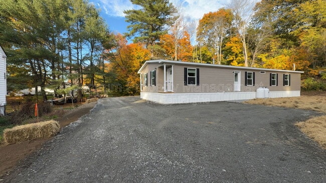 18 Abbott St in Waterville, ME - Foto de edificio - Building Photo