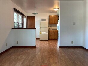 956 W Cecil St in Neenah, WI - Building Photo - Building Photo