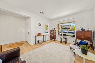 1687 Picket Fence Dr in Chula Vista, CA - Building Photo - Building Photo