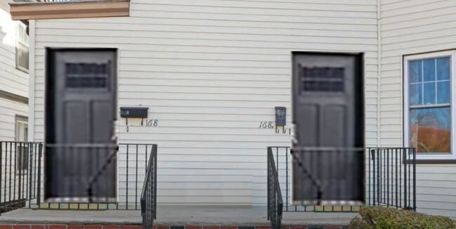 168 Main St in Medford, MA - Building Photo - Building Photo
