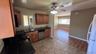 634 Aster St in Escondido, CA - Building Photo - Building Photo